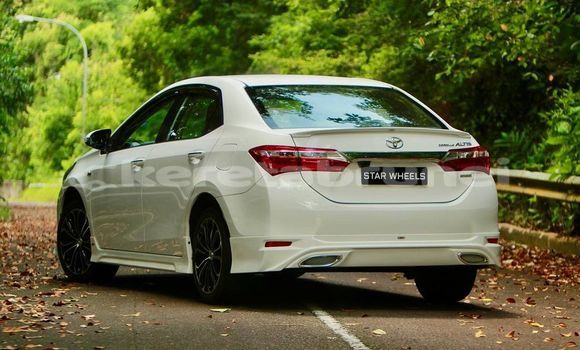 Buy Used Toyota Corolla White Car in Bandar Seri Begawan in Brunei-Muara Buy Used Toyota Corolla White Car in Bandar Seri Begawan in Brunei-Muara