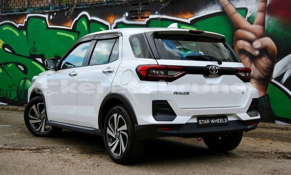Buy Used Toyota Ractis White Car in Bandar Seri Begawan in Brunei-Muara Buy Used Toyota Ractis White Car in Bandar Seri Begawan in Brunei-Muara