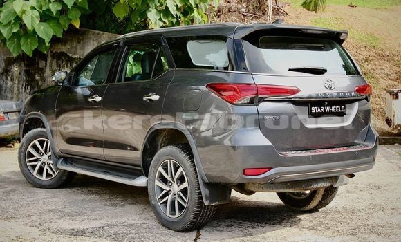 Buy Used Toyota Fortuner Other Car in Bandar Seri Begawan in Brunei-Muara Buy Used Toyota Fortuner Other Car in Bandar Seri Begawan in Brunei-Muara