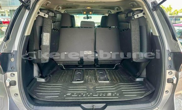 Buy Used Toyota Fortuner Other Car in Bandar Seri Begawan in Brunei-Muara Buy Used Toyota Fortuner Other Car in Bandar Seri Begawan in Brunei-Muara