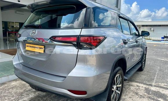 Buy Used Toyota Fortuner Other Car in Bandar Seri Begawan in Brunei-Muara Buy Used Toyota Fortuner Other Car in Bandar Seri Begawan in Brunei-Muara