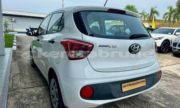 Buy Used Hyundai i10 White Car in Bandar Seri Begawan in Brunei-Muara Buy Used Hyundai i10 White Car in Bandar Seri Begawan in Brunei-Muara