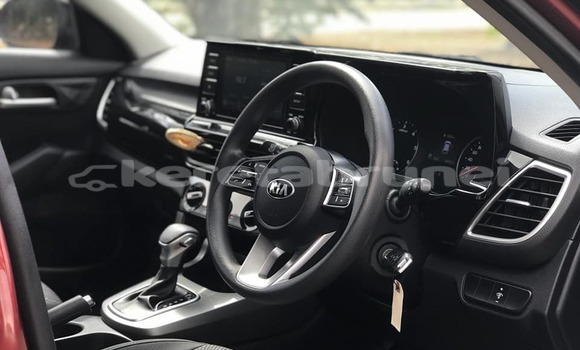 Buy Used Kia Sedona Red Car in Bandar Seri Begawan in Brunei-Muara Buy Used Kia Sedona Red Car in Bandar Seri Begawan in Brunei-Muara