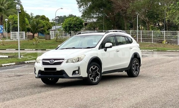 Buy Used Subaru XV White Car in Bandar Seri Begawan in Brunei-Muara