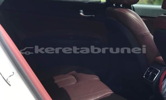 Buy Used Kia Optima White Car in Bandar Seri Begawan in Brunei-Muara Buy Used Kia Optima White Car in Bandar Seri Begawan in Brunei-Muara