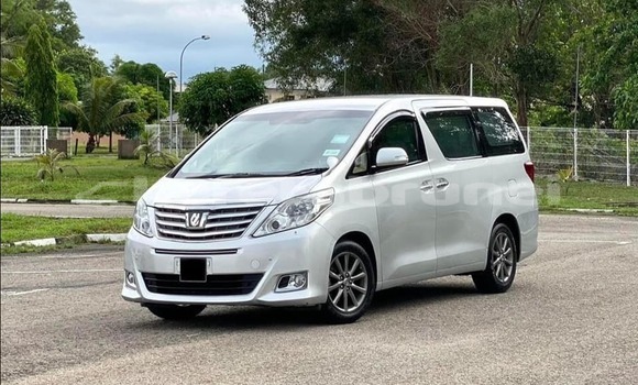 Buy Used Toyota Alphard White Car in Bandar Seri Begawan in Brunei-Muara Buy Used Toyota Alphard White Car in Bandar Seri Begawan in Brunei-Muara