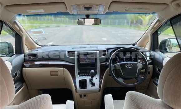 Buy Used Toyota Alphard White Car in Bandar Seri Begawan in Brunei-Muara Buy Used Toyota Alphard White Car in Bandar Seri Begawan in Brunei-Muara
