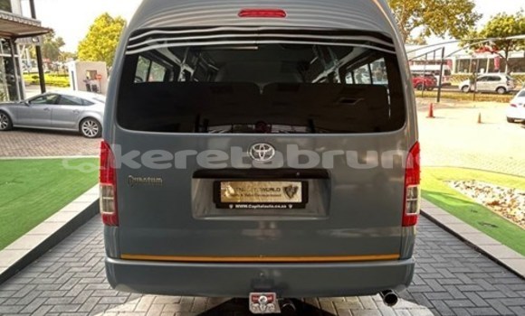 Buy Used Toyota Hiace White Car in Bandar Seri Begawan in Brunei-Muara Buy Used Toyota Hiace White Car in Bandar Seri Begawan in Brunei-Muara