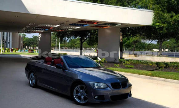 Buy Used BMW 3–Series Blue Car in Bandar Seri Begawan in Brunei-Muara Buy Used BMW 3–Series Blue Car in Bandar Seri Begawan in Brunei-Muara