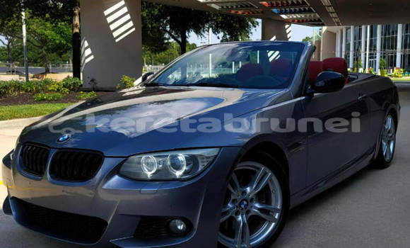 Buy Used BMW 3–Series Blue Car in Bandar Seri Begawan in Brunei-Muara Buy Used BMW 3–Series Blue Car in Bandar Seri Begawan in Brunei-Muara