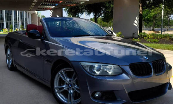 Buy Used BMW 3–Series Blue Car in Bandar Seri Begawan in Brunei-Muara Buy Used BMW 3–Series Blue Car in Bandar Seri Begawan in Brunei-Muara