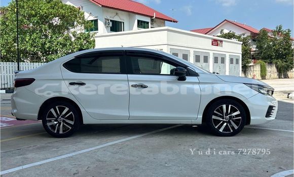 Buy Used Honda City White Car in Bandar Seri Begawan in Brunei-Muara Buy Used Honda City White Car in Bandar Seri Begawan in Brunei-Muara