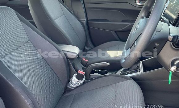 Buy Used Hyundai Verna Red Car in Bandar Seri Begawan in Brunei-Muara Buy Used Hyundai Verna Red Car in Bandar Seri Begawan in Brunei-Muara