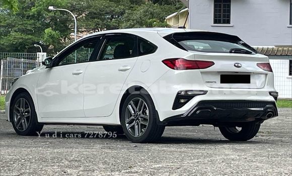 Buy Used Kia Cerato White Car in Bandar Seri Begawan in Brunei-Muara Buy Used Kia Cerato White Car in Bandar Seri Begawan in Brunei-Muara