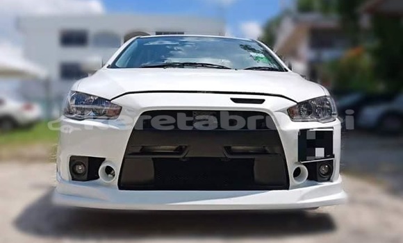 Buy Used Mitsubishi Lancer White Car in Bandar Seri Begawan in Brunei-Muara