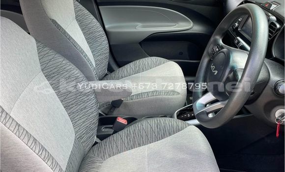 Buy Used Kia Sorento Black Car in Bandar Seri Begawan in Brunei-Muara Buy Used Kia Sorento Black Car in Bandar Seri Begawan in Brunei-Muara