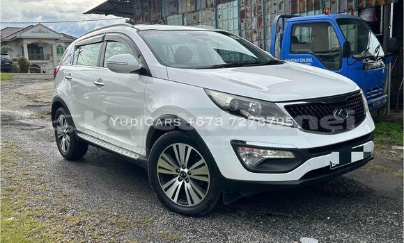 Buy Used Kia Sportage White Car in Bandar Seri Begawan in Brunei-Muara Buy Used Kia Sportage White Car in Bandar Seri Begawan in Brunei-Muara