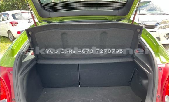 Buy Used Hyundai Veloster Green Car in Bandar Seri Begawan in Brunei-Muara Buy Used Hyundai Veloster Green Car in Bandar Seri Begawan in Brunei-Muara