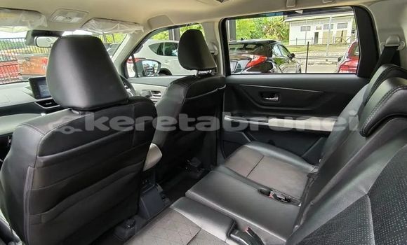 Buy Used Toyota Verso Black Car in Bandar Seri Begawan in Brunei-Muara Buy Used Toyota Verso Black Car in Bandar Seri Begawan in Brunei-Muara