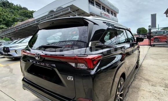 Buy Used Toyota Verso Black Car in Bandar Seri Begawan in Brunei-Muara Buy Used Toyota Verso Black Car in Bandar Seri Begawan in Brunei-Muara