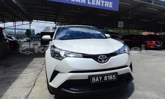 Buy Used Toyota C-HR White Car in Bandar Seri Begawan in Brunei-Muara Buy Used Toyota C-HR White Car in Bandar Seri Begawan in Brunei-Muara