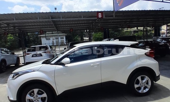 Buy Used Toyota C-HR White Car in Bandar Seri Begawan in Brunei-Muara Buy Used Toyota C-HR White Car in Bandar Seri Begawan in Brunei-Muara