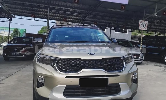 Buy Used Kia Sorento Other Car in Bandar Seri Begawan in Brunei-Muara Buy Used Kia Sorento Other Car in Bandar Seri Begawan in Brunei-Muara