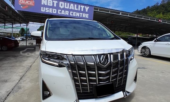 Buy Used Toyota Alphard White Car in Bandar Seri Begawan in Brunei-Muara Buy Used Toyota Alphard White Car in Bandar Seri Begawan in Brunei-Muara