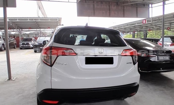 Buy Used Honda Civic White Car in Bandar Seri Begawan in Brunei-Muara Buy Used Honda Civic White Car in Bandar Seri Begawan in Brunei-Muara