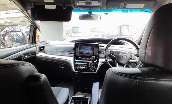 Buy Used Toyota Previa Other Car in Bandar Seri Begawan in Brunei-Muara Buy Used Toyota Previa Other Car in Bandar Seri Begawan in Brunei-Muara