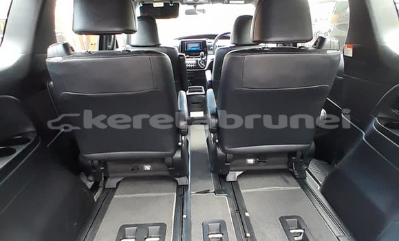 Buy Used Toyota Previa Other Car in Bandar Seri Begawan in Brunei-Muara Buy Used Toyota Previa Other Car in Bandar Seri Begawan in Brunei-Muara