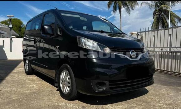 Buy Used Nissan Navara Black Car in Bandar Seri Begawan in Brunei-Muara