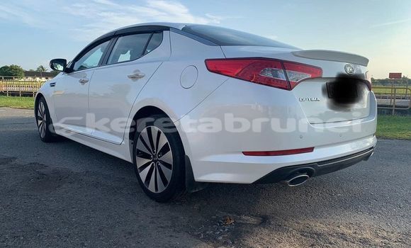 Buy Used Kia Optima White Car in Bandar Seri Begawan in Brunei-Muara Buy Used Kia Optima White Car in Bandar Seri Begawan in Brunei-Muara