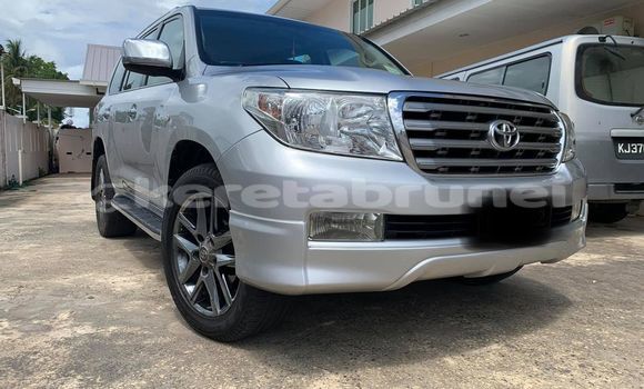 Buy Used Toyota Land Cruiser Other Car in Bandar Seri Begawan in Brunei-Muara Buy Used Toyota Land Cruiser Other Car in Bandar Seri Begawan in Brunei-Muara