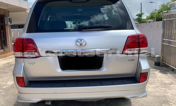 Buy Used Toyota Land Cruiser Other Car in Bandar Seri Begawan in Brunei-Muara Buy Used Toyota Land Cruiser Other Car in Bandar Seri Begawan in Brunei-Muara
