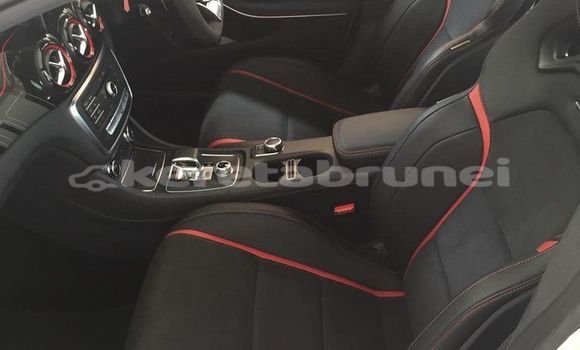 Buy Used Mercedes-Benz C–Class White Car in Bandar Seri Begawan in Brunei-Muara Buy Used Mercedes-Benz C–Class White Car in Bandar Seri Begawan in Brunei-Muara