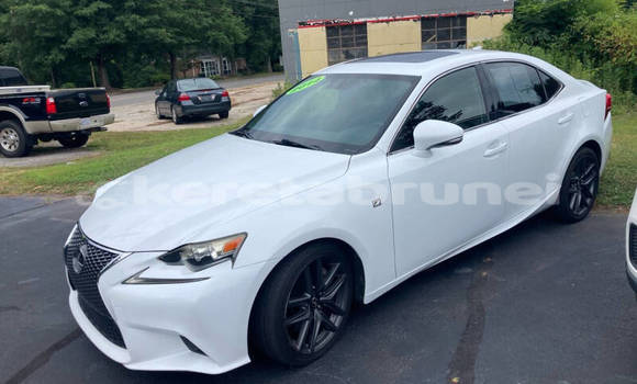 Buy Used Lexus IS White Car in Bandar Seri Begawan in Brunei-Muara Buy Used Lexus IS White Car in Bandar Seri Begawan in Brunei-Muara