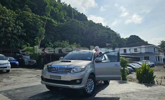Buy Used Toyota Fortuner Other Car in Bandar Seri Begawan in Brunei-Muara Buy Used Toyota Fortuner Other Car in Bandar Seri Begawan in Brunei-Muara