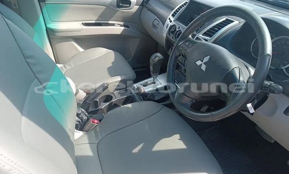 Buy Used Mitsubishi Pajero Other Car in Bandar Seri Begawan in Brunei-Muara Buy Used Mitsubishi Pajero Other Car in Bandar Seri Begawan in Brunei-Muara