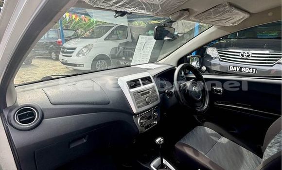 Buy Used Toyota Vigo Other Car in Bandar Seri Begawan in Brunei-Muara Buy Used Toyota Vigo Other Car in Bandar Seri Begawan in Brunei-Muara