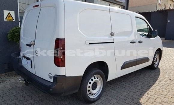 Buy Used Opel Combo White Car in Bandar Seri Begawan in Brunei-Muara Buy Used Opel Combo White Car in Bandar Seri Begawan in Brunei-Muara