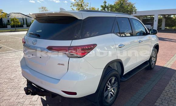 Buy Used Toyota Fortuner White Car in Bandar Seri Begawan in Brunei-Muara Buy Used Toyota Fortuner White Car in Bandar Seri Begawan in Brunei-Muara