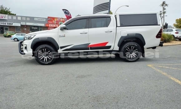 Buy Used Toyota Hilux White Car in Bandar Seri Begawan in Brunei-Muara Buy Used Toyota Hilux White Car in Bandar Seri Begawan in Brunei-Muara