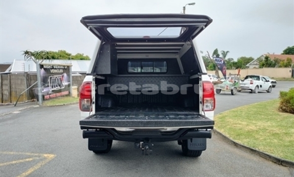 Buy Used Toyota Hilux White Car in Bandar Seri Begawan in Brunei-Muara Buy Used Toyota Hilux White Car in Bandar Seri Begawan in Brunei-Muara