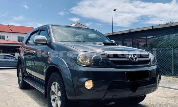 Buy Used Toyota Fortuner Other Car in Bandar Seri Begawan in Brunei-Muara Buy Used Toyota Fortuner Other Car in Bandar Seri Begawan in Brunei-Muara