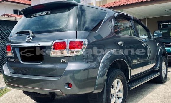 Buy Used Toyota Fortuner Other Car in Bandar Seri Begawan in Brunei-Muara Buy Used Toyota Fortuner Other Car in Bandar Seri Begawan in Brunei-Muara