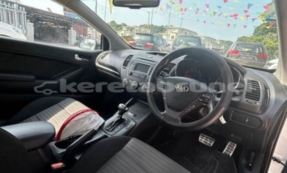 Buy Used Kia Cerato Other Car in Bandar Seri Begawan in Brunei-Muara Buy Used Kia Cerato Other Car in Bandar Seri Begawan in Brunei-Muara