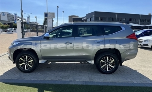 Buy Used Mitsubishi Pajero Other Car in Bandar Seri Begawan in Brunei-Muara Buy Used Mitsubishi Pajero Other Car in Bandar Seri Begawan in Brunei-Muara