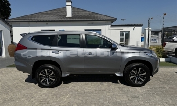 Buy Used Mitsubishi Pajero Other Car in Bandar Seri Begawan in Brunei-Muara Buy Used Mitsubishi Pajero Other Car in Bandar Seri Begawan in Brunei-Muara