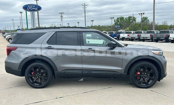 Buy Used Ford Explorer Other Car in Bandar Seri Begawan in Brunei-Muara Buy Used Ford Explorer Other Car in Bandar Seri Begawan in Brunei-Muara